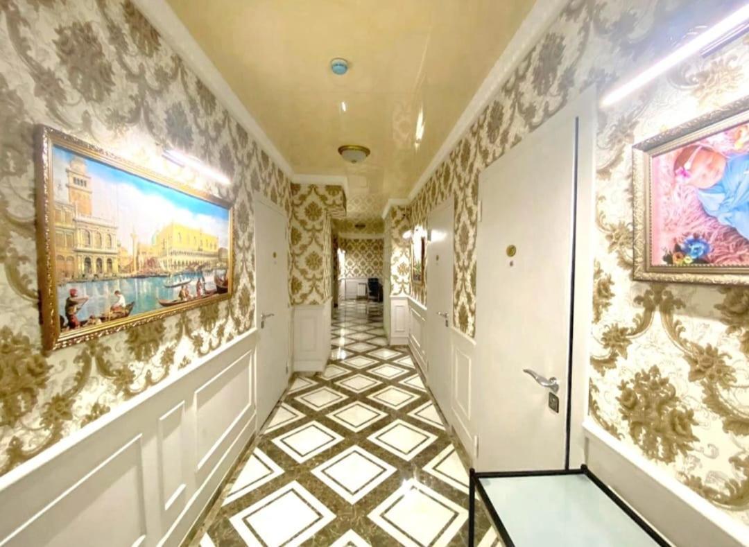 Gold Boutique Hotel Almaty Esterno foto