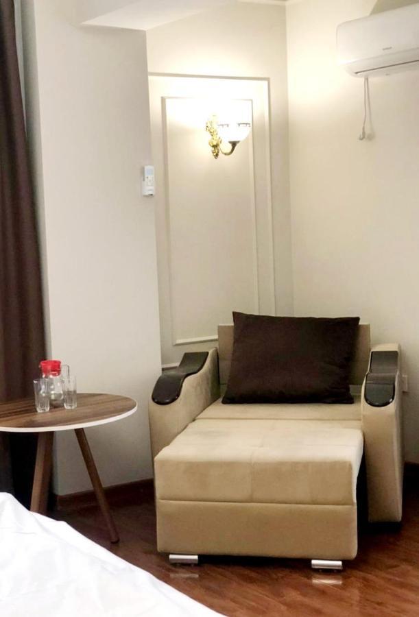 Gold Boutique Hotel Almaty Esterno foto