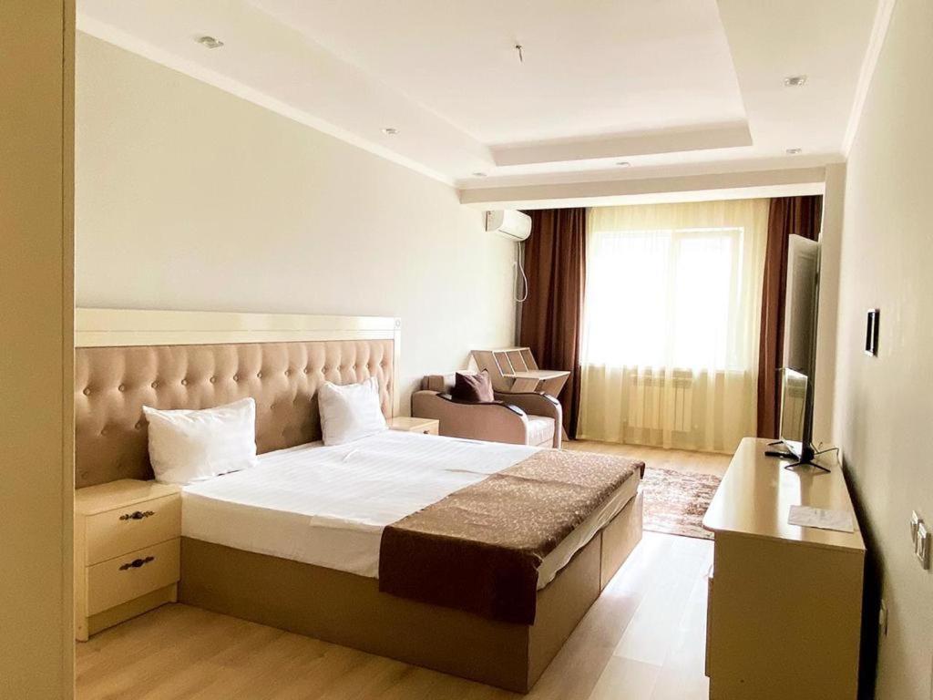 Gold Boutique Hotel Almaty Esterno foto