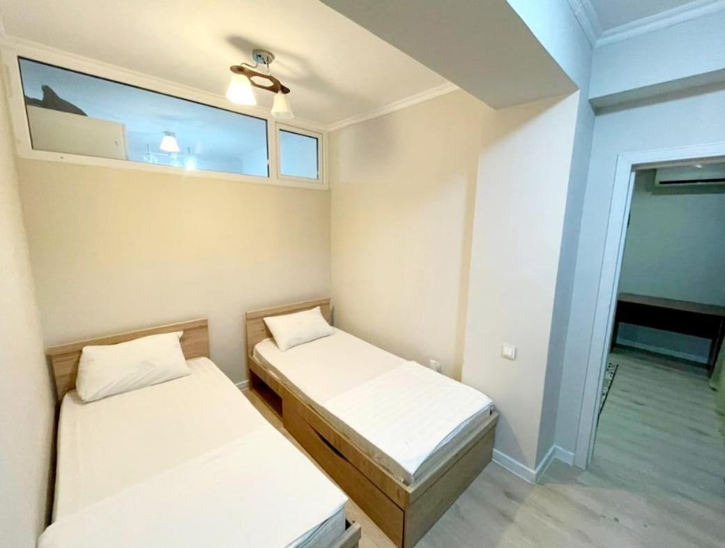 Gold Boutique Hotel Almaty Esterno foto