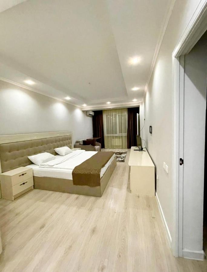Gold Boutique Hotel Almaty Esterno foto