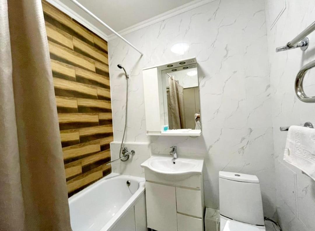 Gold Boutique Hotel Almaty Esterno foto