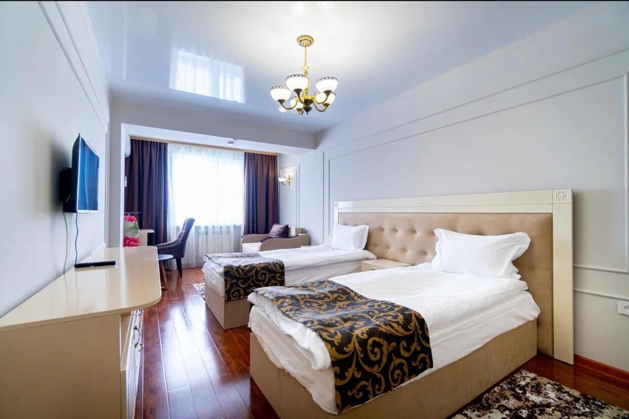 Gold Boutique Hotel Almaty Esterno foto